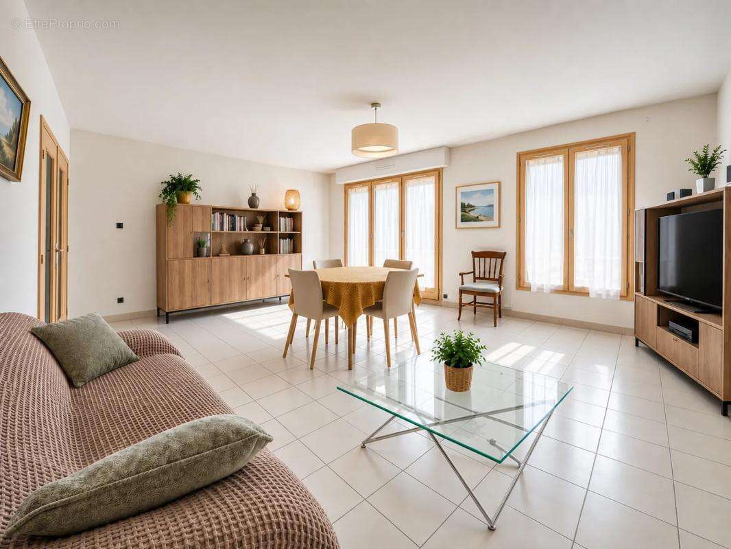 Mâcon - Vieux Saint-Vincent - Appartement de caractère - 102 m² - photo 2