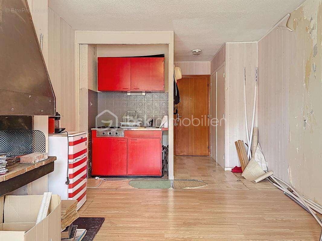 Appartement à GREOLIERES