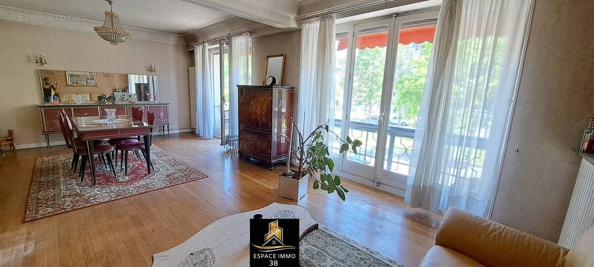 Appartement à GRENOBLE