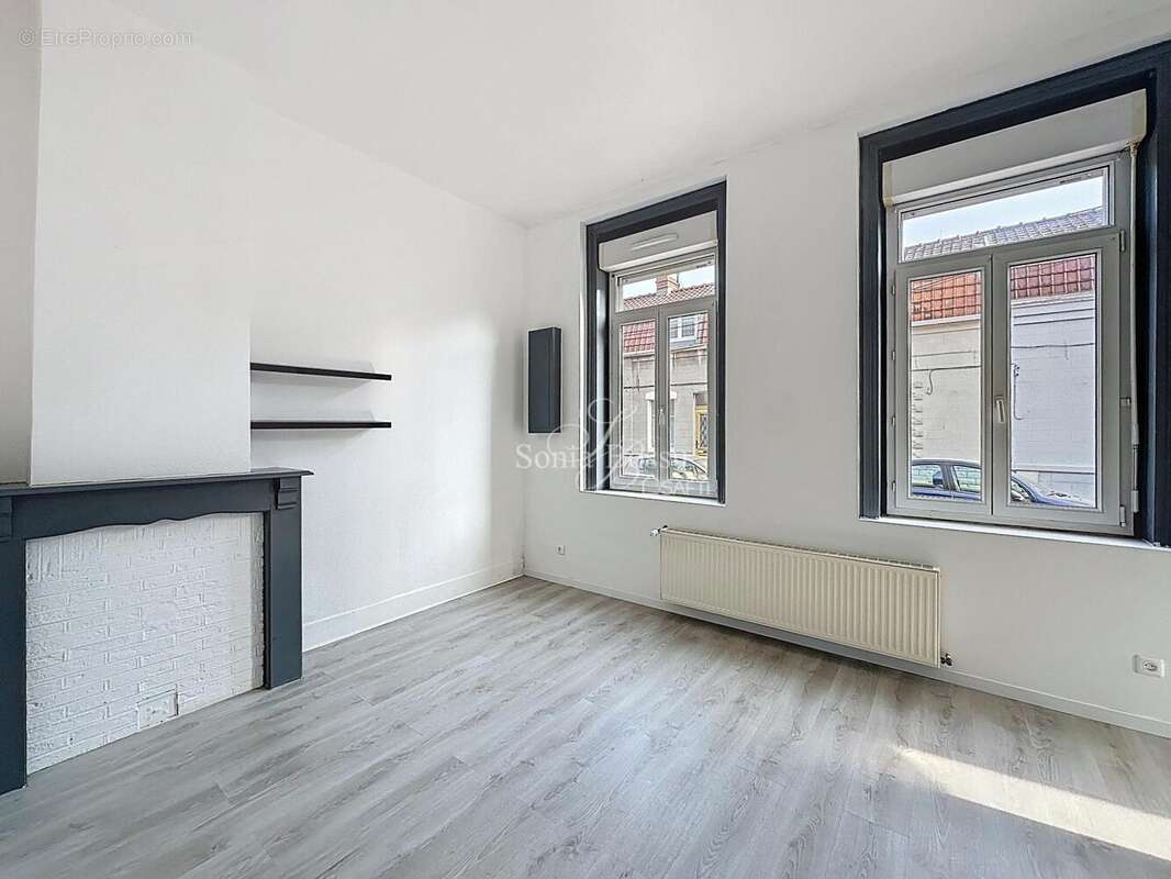 Photo 2 - Maison à COURRIERES