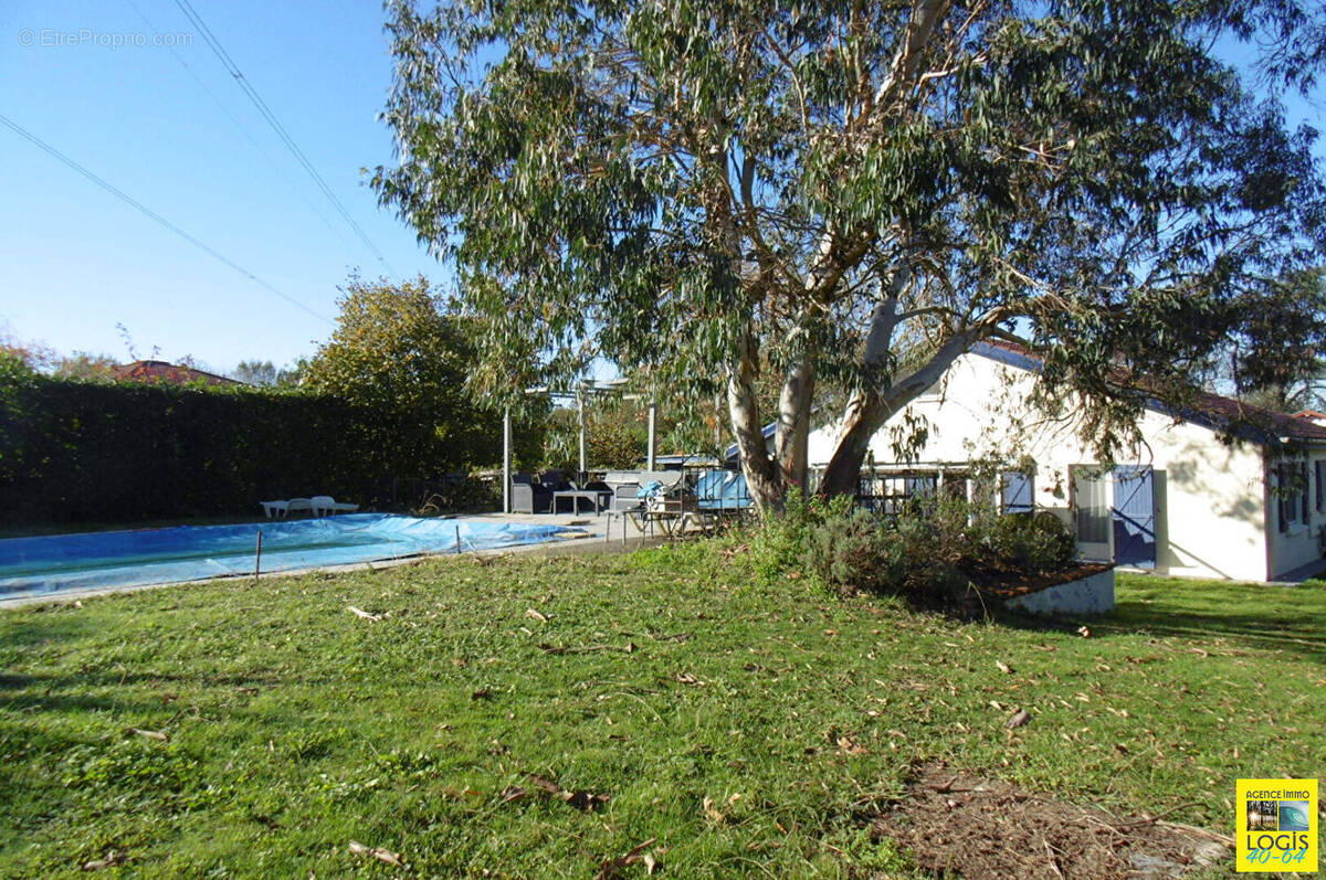 Maison à PORT-DE-LANNE