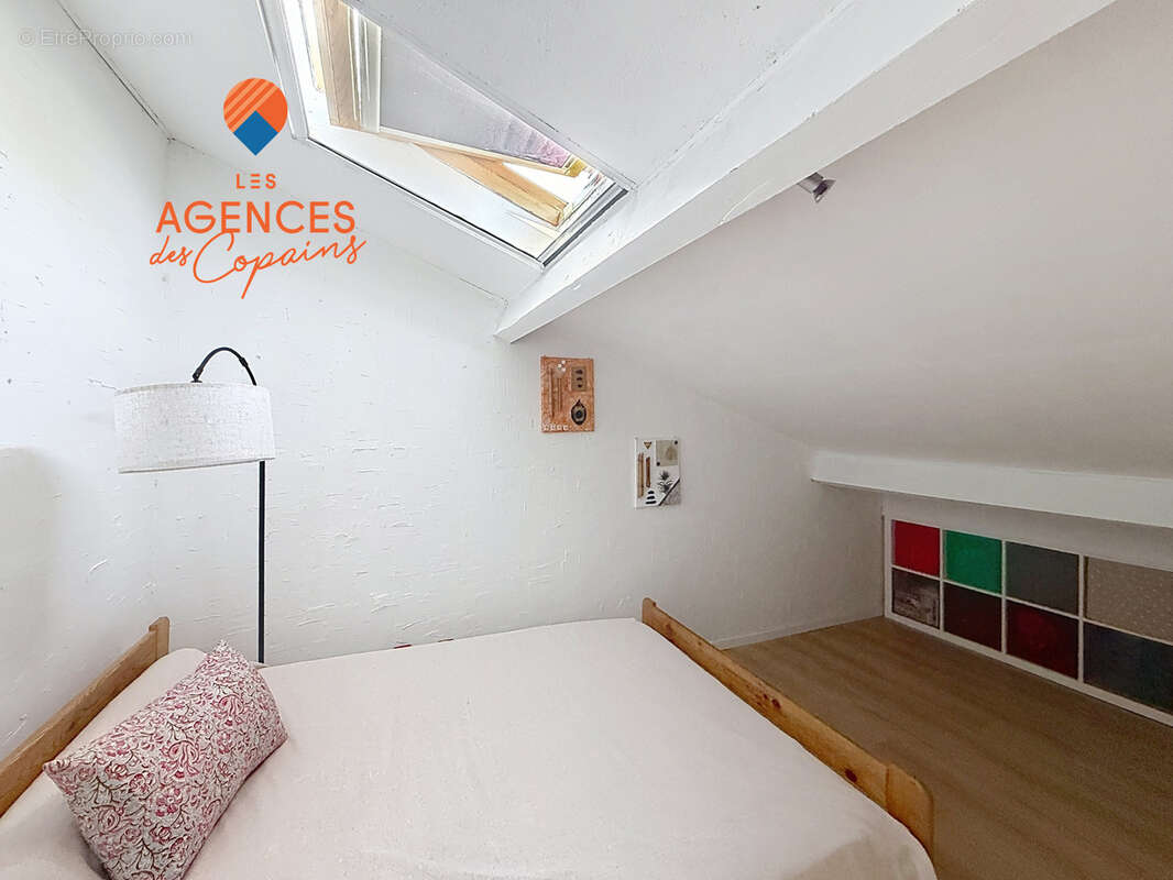 Saint-mandrier, pin rolland, magnifique t6, 135 m2 avec terrasse, plage et commerces a pied - photo 9