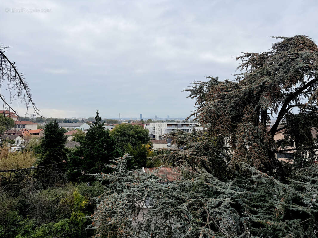 Appartement à VAULX-EN-VELIN