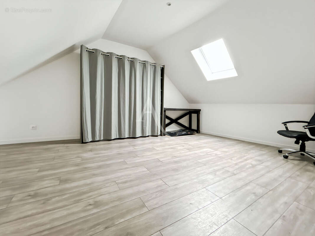 Maison à COURDIMANCHE