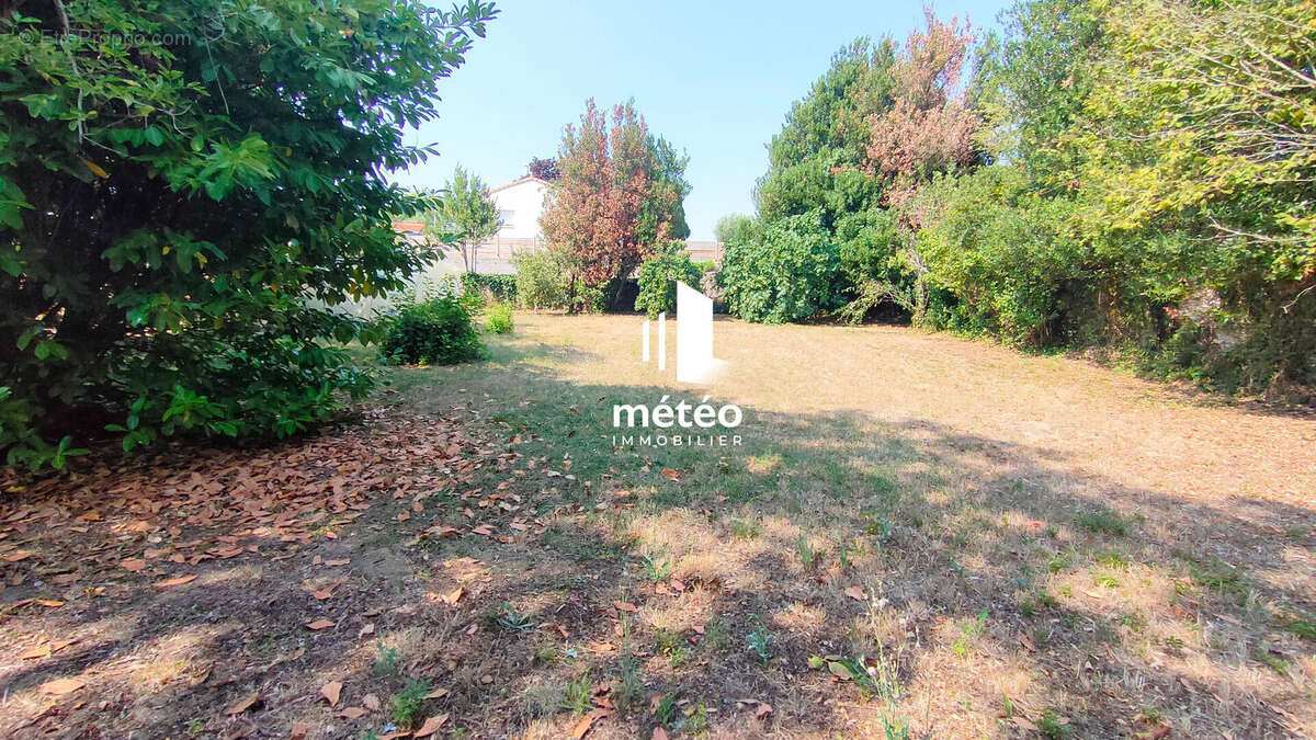 Terrain ANGLES - 1043m² - photo 3