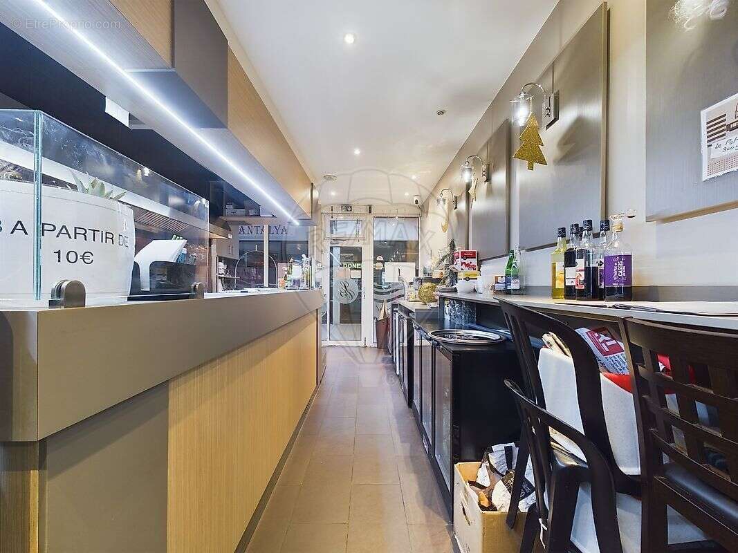 Commerce à AMNEVILLE