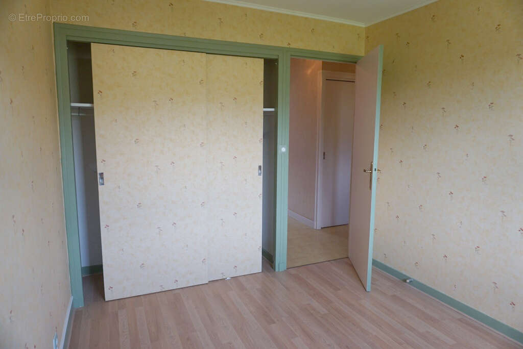 Appartement de type F4 avec cave et garage - photo 9