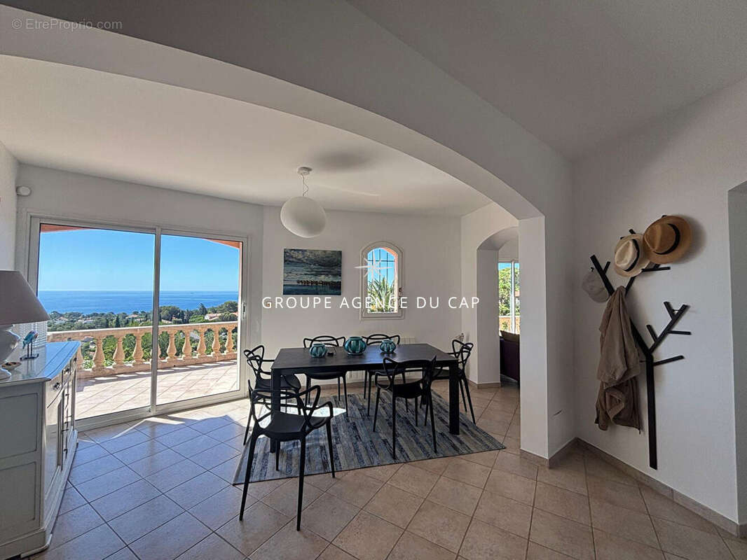 Maison à FREJUS