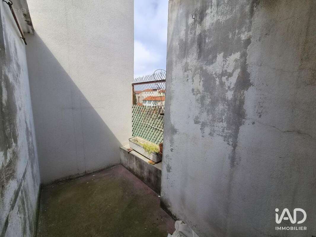 Appartement 61 m² à Antibes  - photo 2