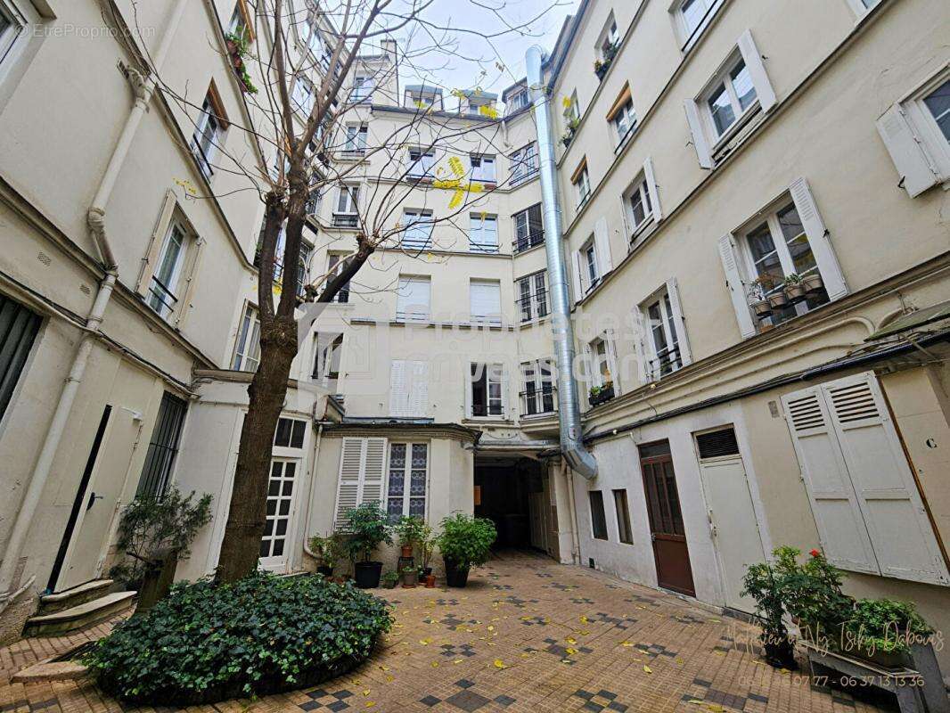 Appartement à PARIS-11E