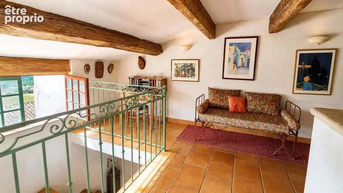 Vente maison de village avec terrasse centre Callas - photo 13