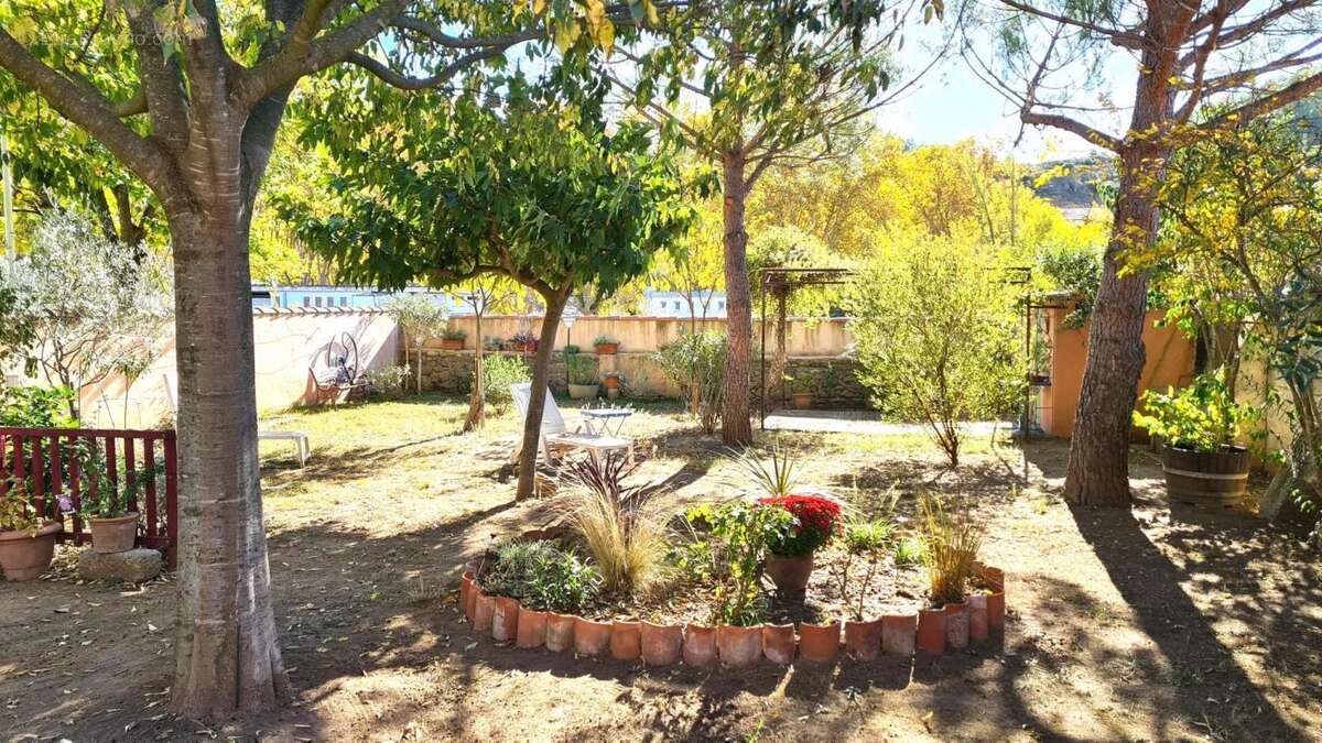 Maison à CESSENON-SUR-ORB