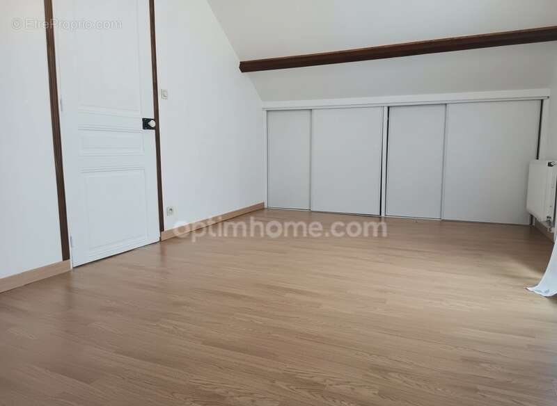 Maison à MONTATAIRE