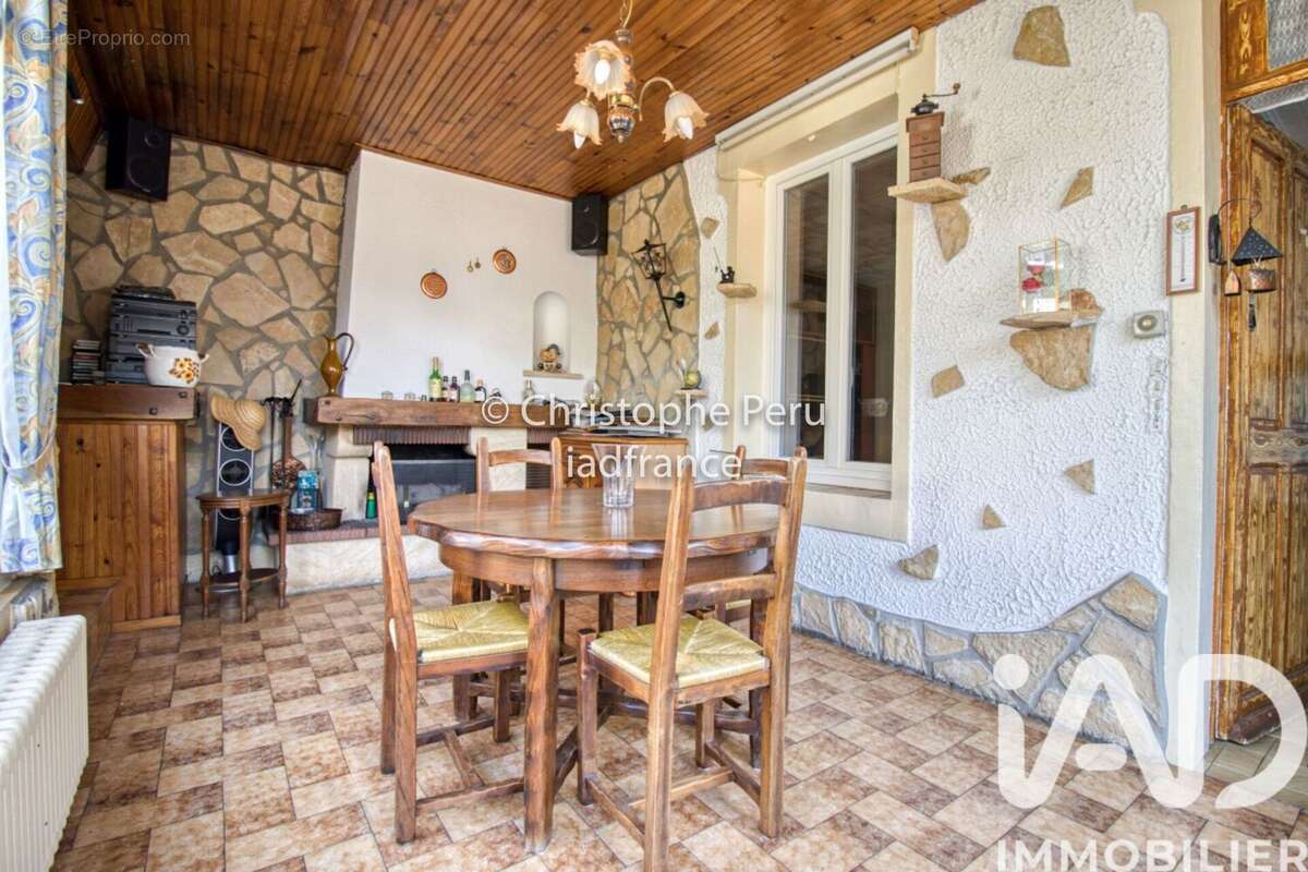 Photo 2 - Maison à MANTES-LA-VILLE