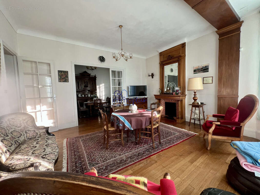 Maison à ROMANS-SUR-ISERE