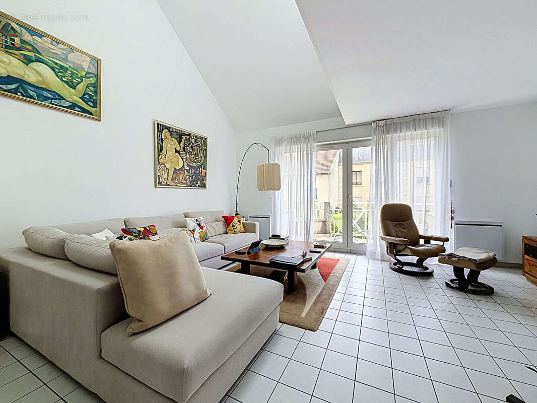 Appartement à NANTERRE