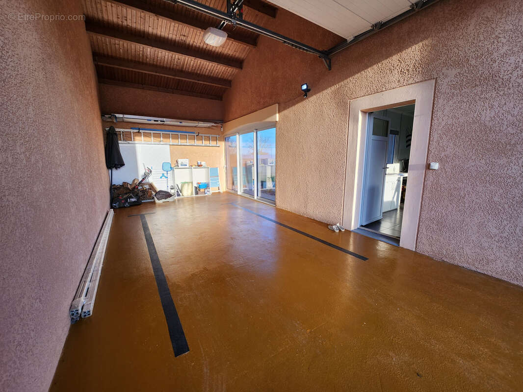 Maison à SAINTE-GEMME-LA-PLAINE