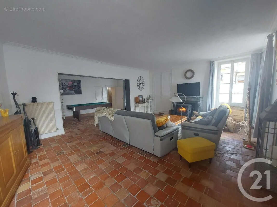 Maison à ETAIS-LA-SAUVIN