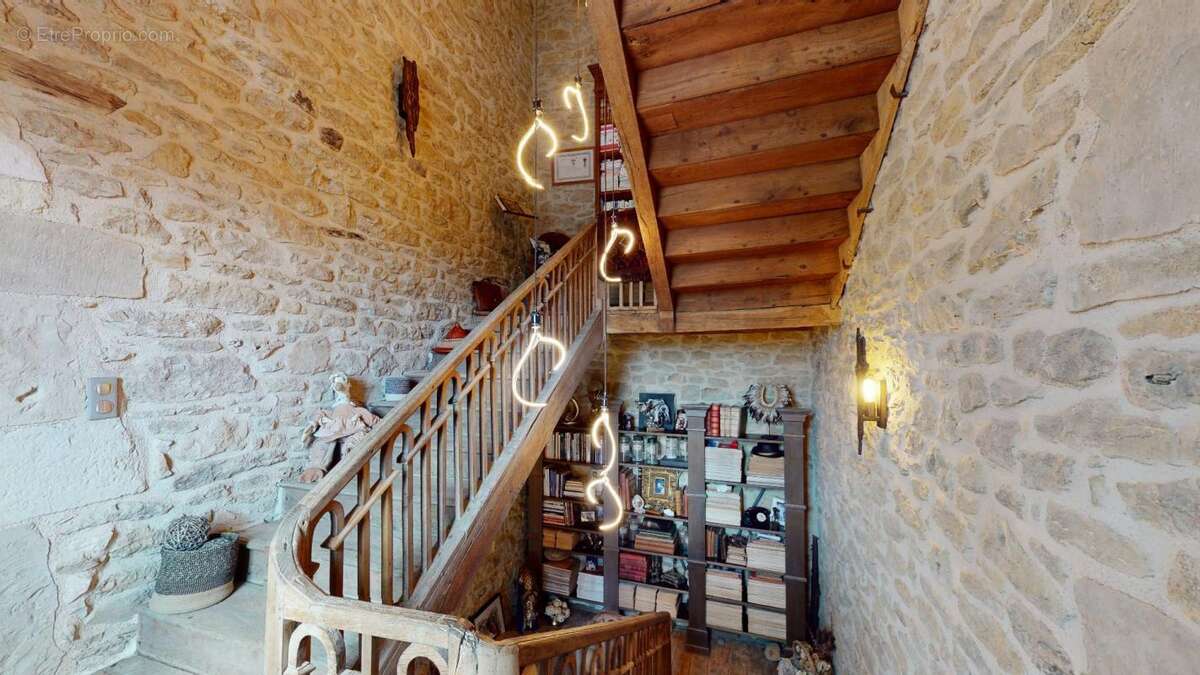 Maison à CAUSSE-ET-DIEGE