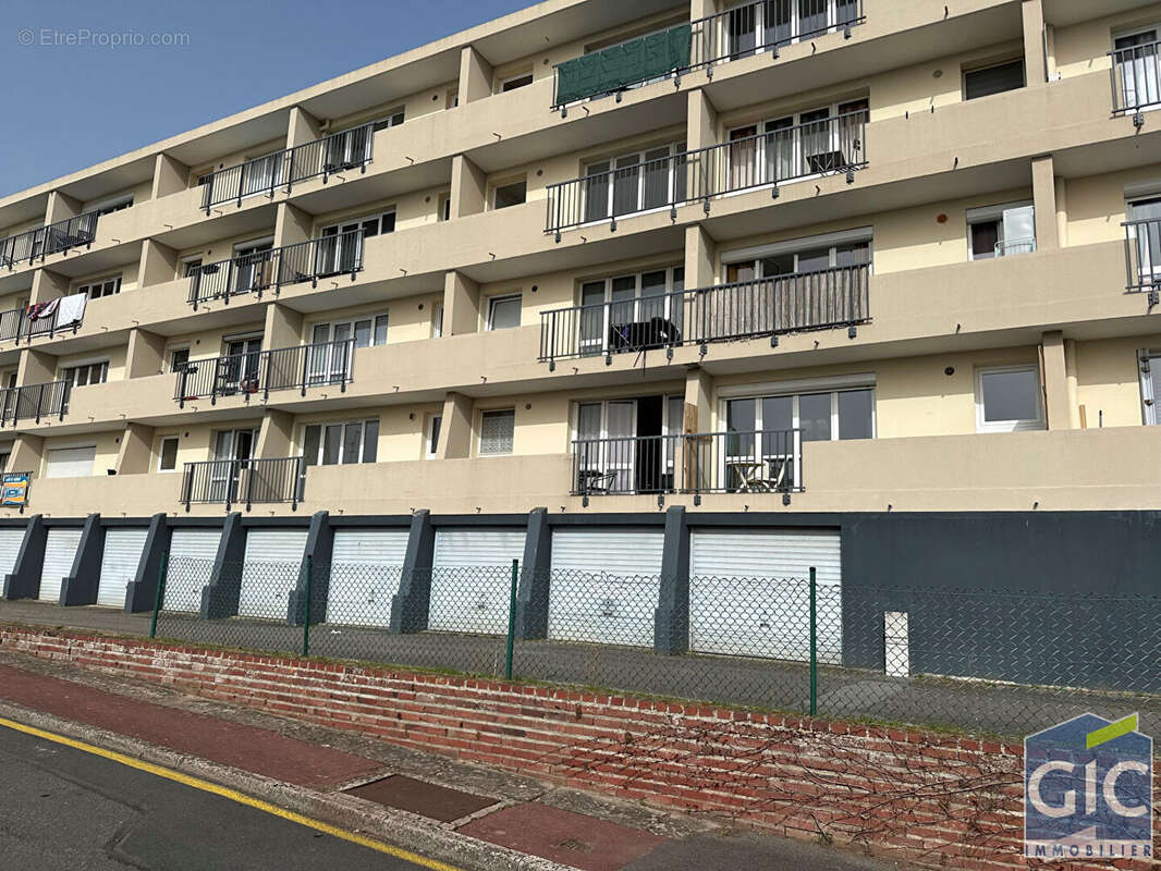 Appartement à HEROUVILLE-SAINT-CLAIR