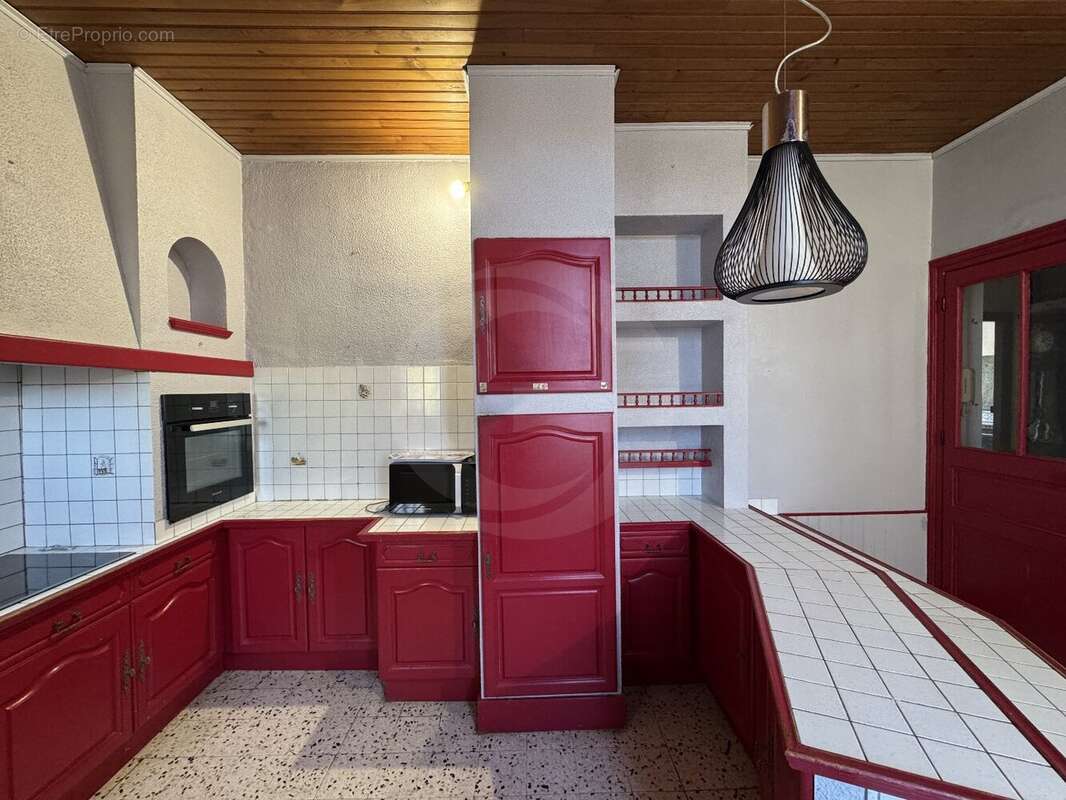 Appartement à MEZE