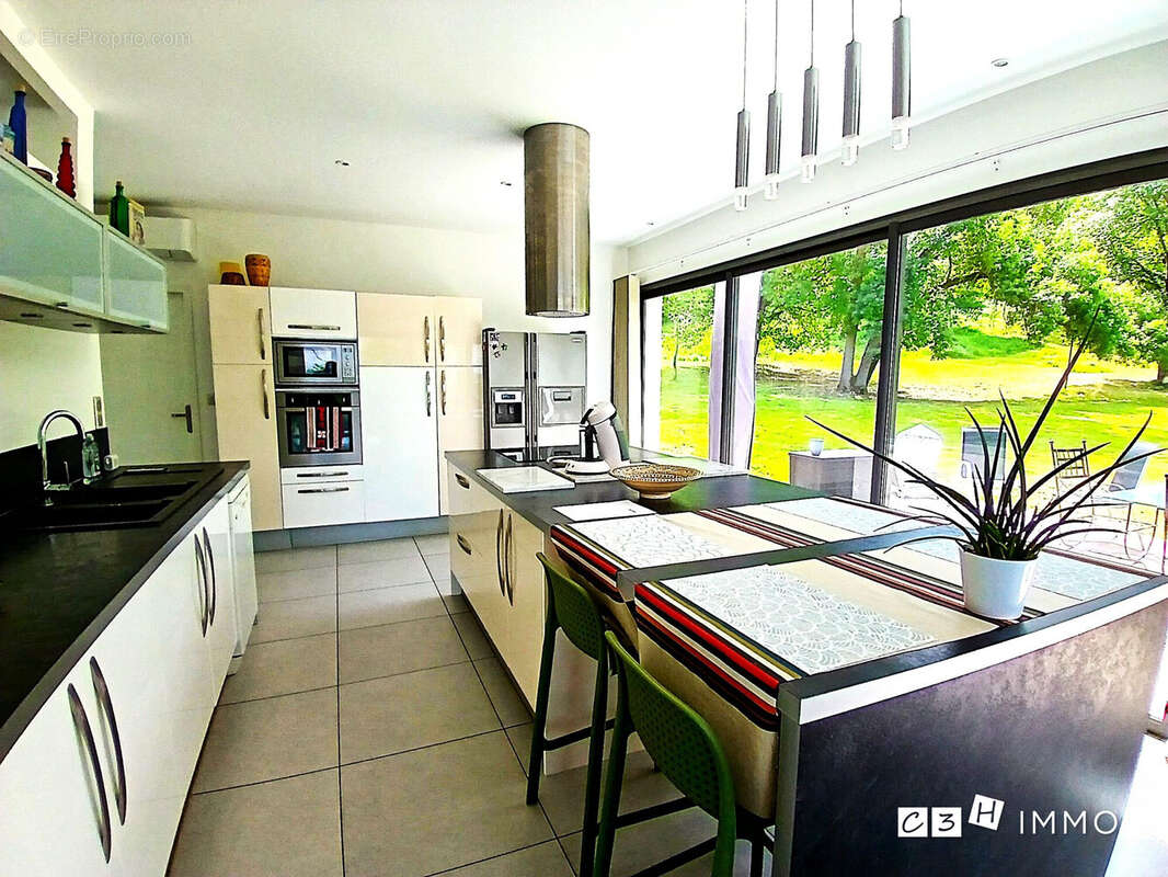 Maison 158 m² à Mauzac  - photo 4