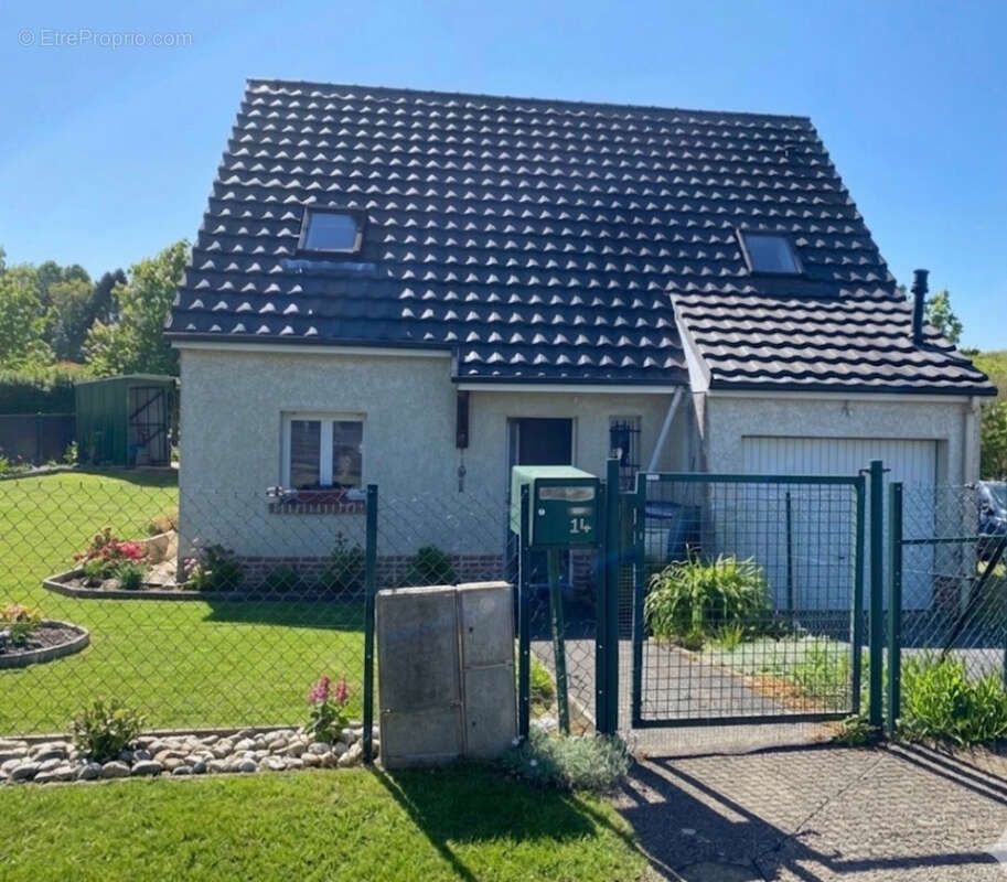 Maison à POIX-DE-PICARDIE