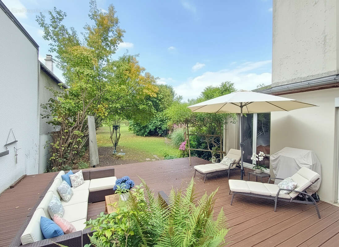 Maison à MONTMORENCY