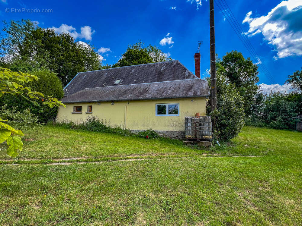 Maison à SAINT-EVROULT-DE-MONTFORT