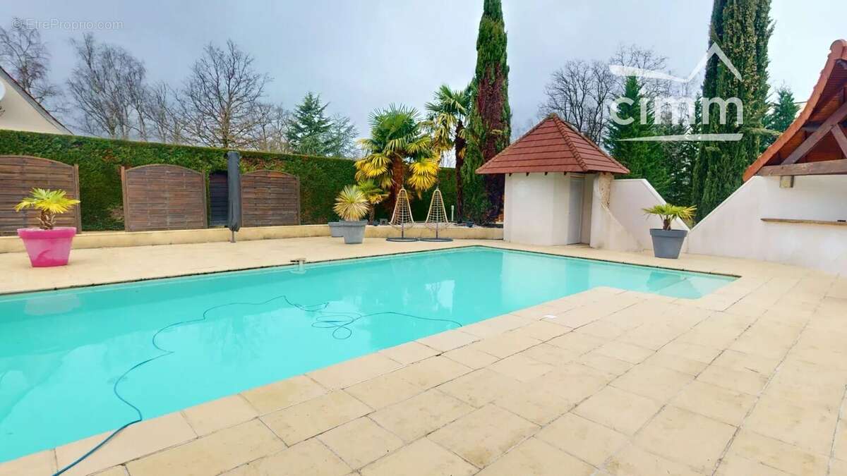 Maison à SAINT-CYR-EN-VAL