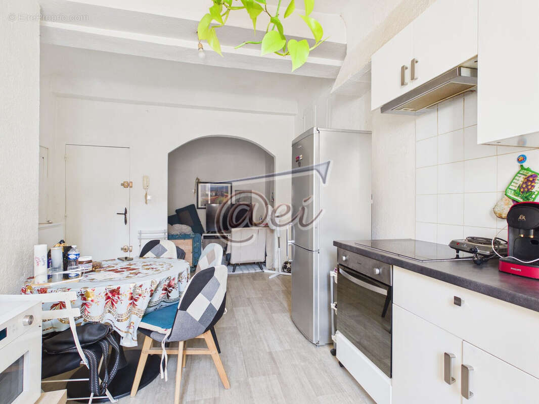 Appartement à SAINT-MAXIMIN-LA-SAINTE-BAUME