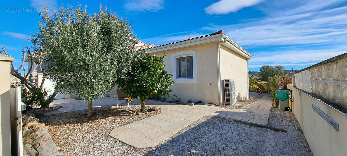 Maison à MONTREDON-DES-CORBIERES