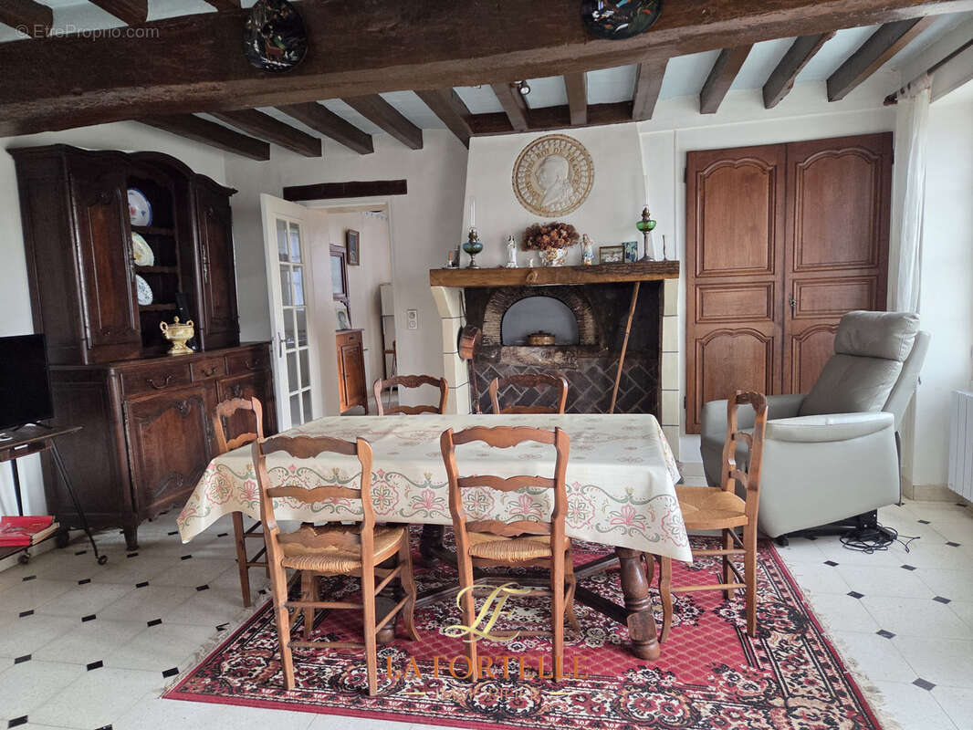Maison à LONGNES