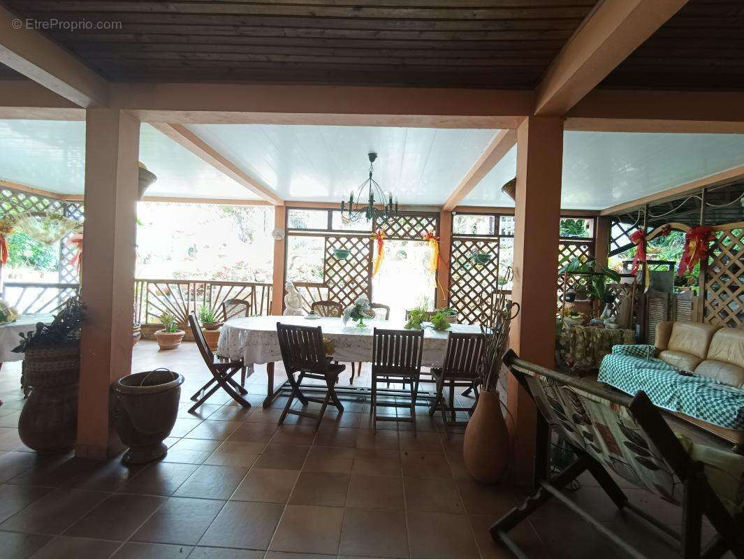 Maison à RIVIERE-SALEE