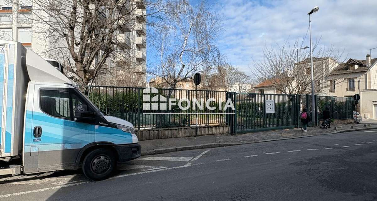 Parking à SAINT-DENIS