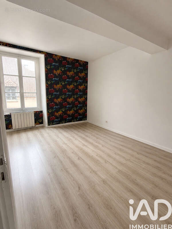 Appartement 236 m² à Hautvillers  - photo 2