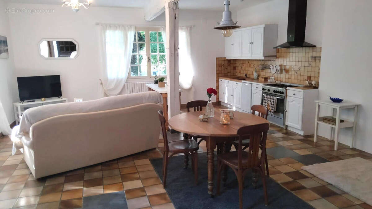 30 SEPT - SEJOUR - Maison à ALLOUE