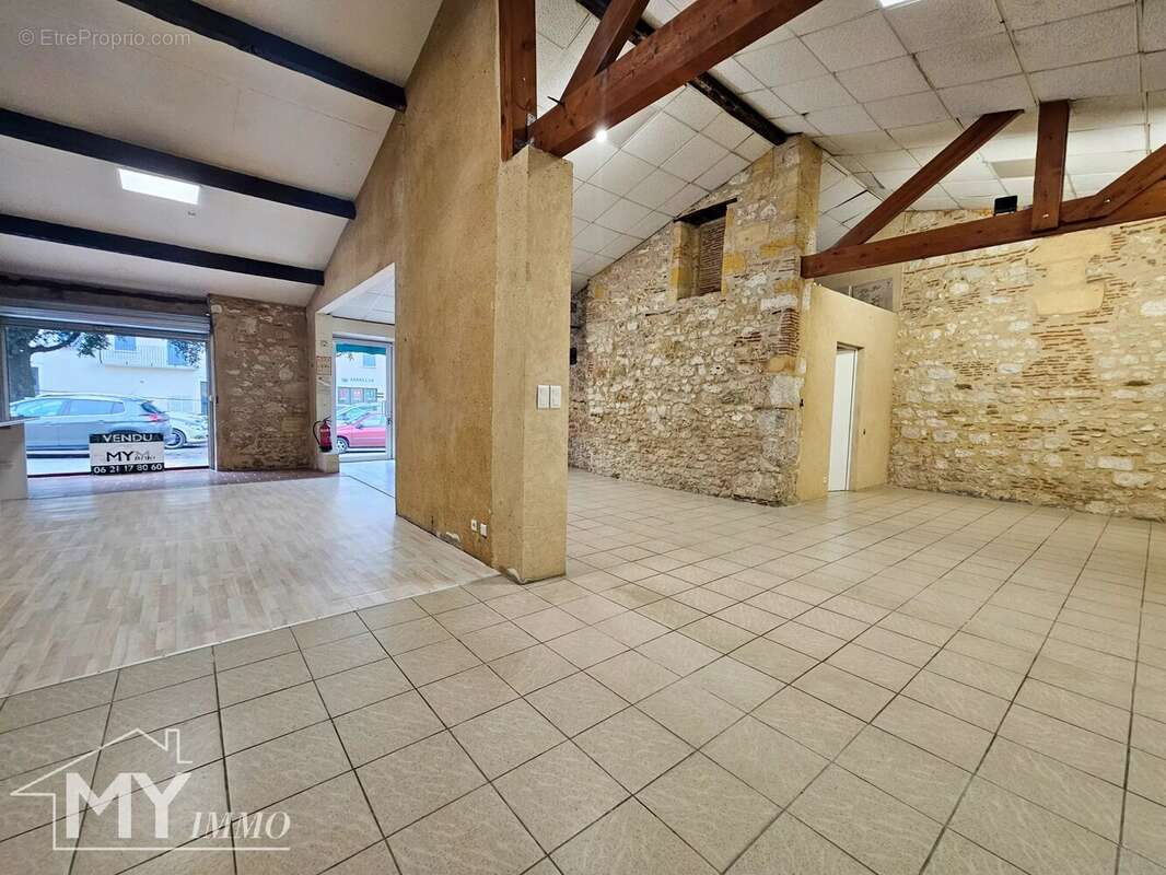 Commerce à SAINTE-FOY-LA-GRANDE