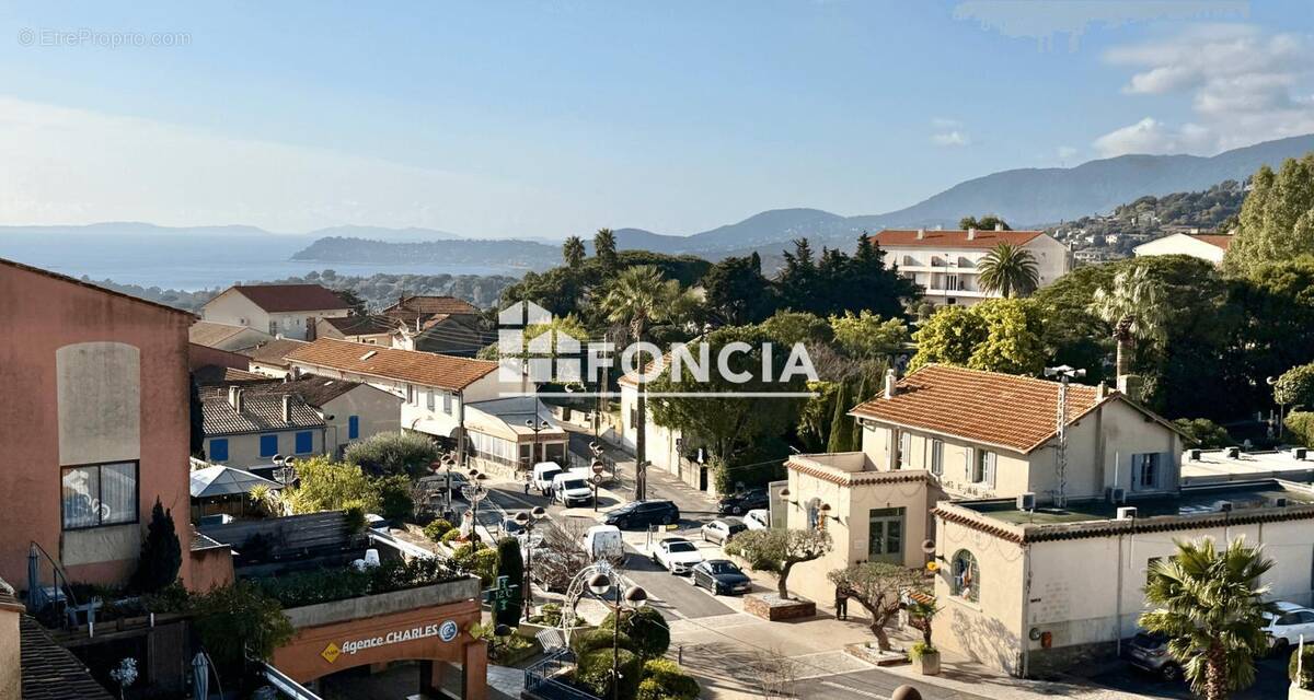 Appartement à LA CROIX-VALMER