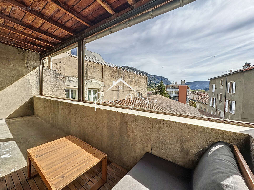 Appartement f4 100 m2 1er étage / terrasse / possiblité garage - photo 9