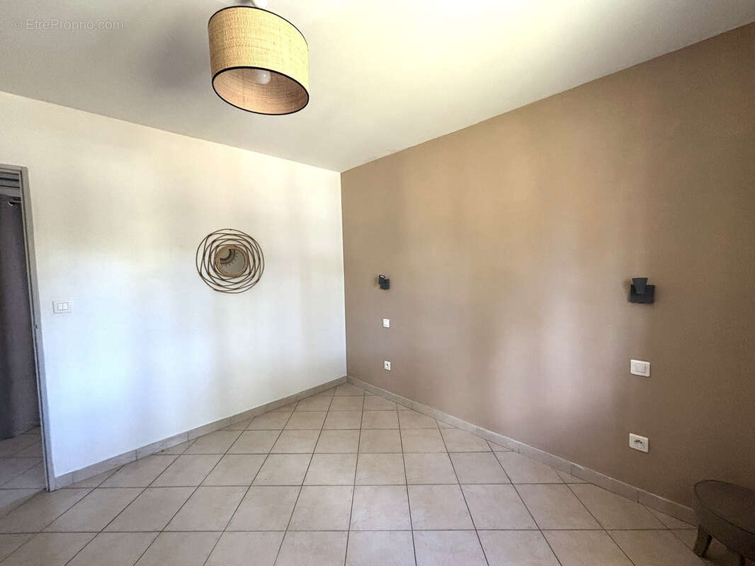 Appartement à LECCI