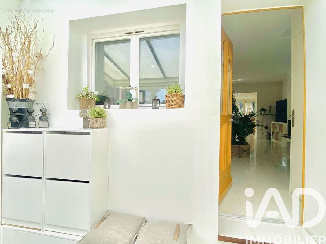 Photo 2 - Maison à THIAIS