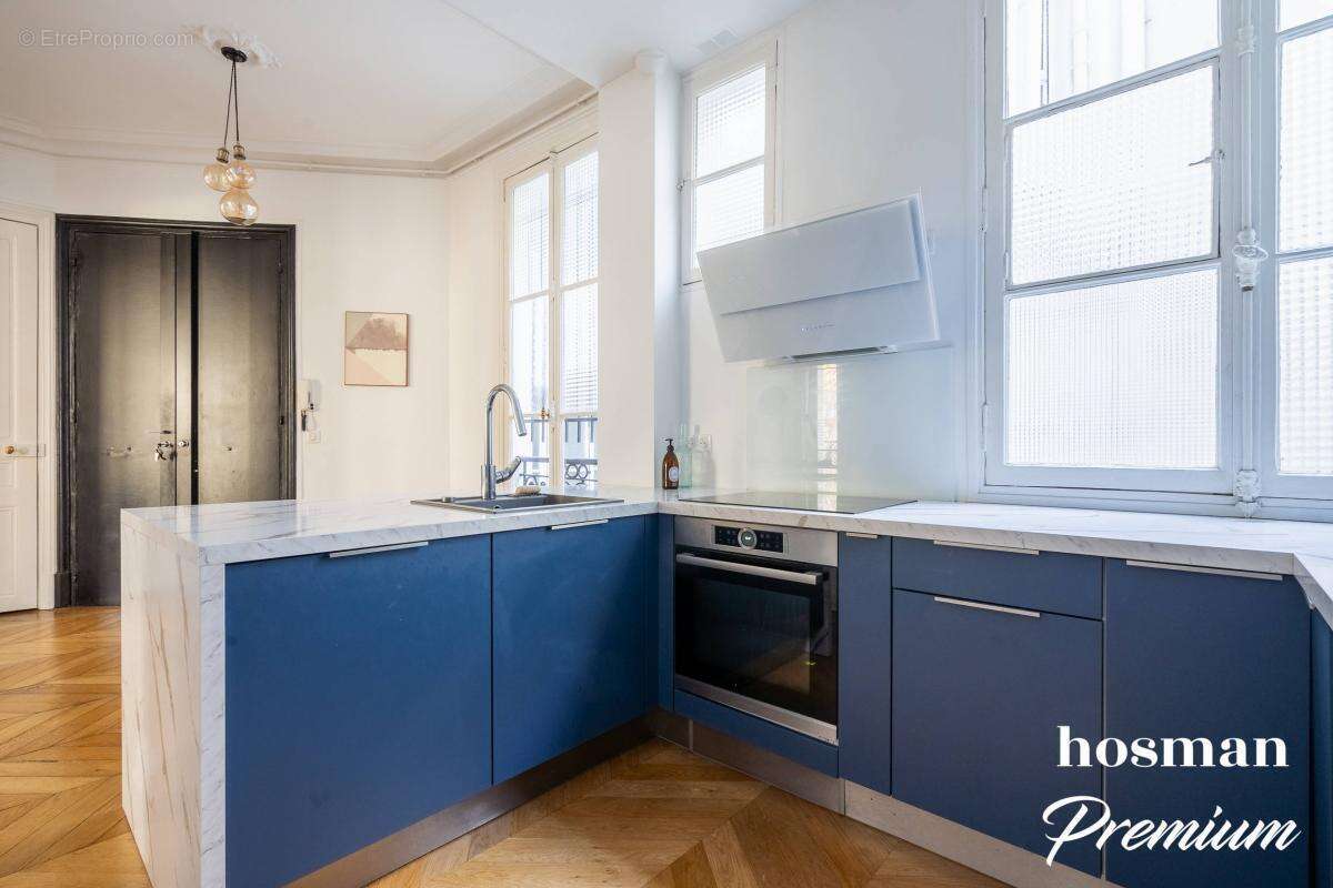 Appartement à PARIS-10E