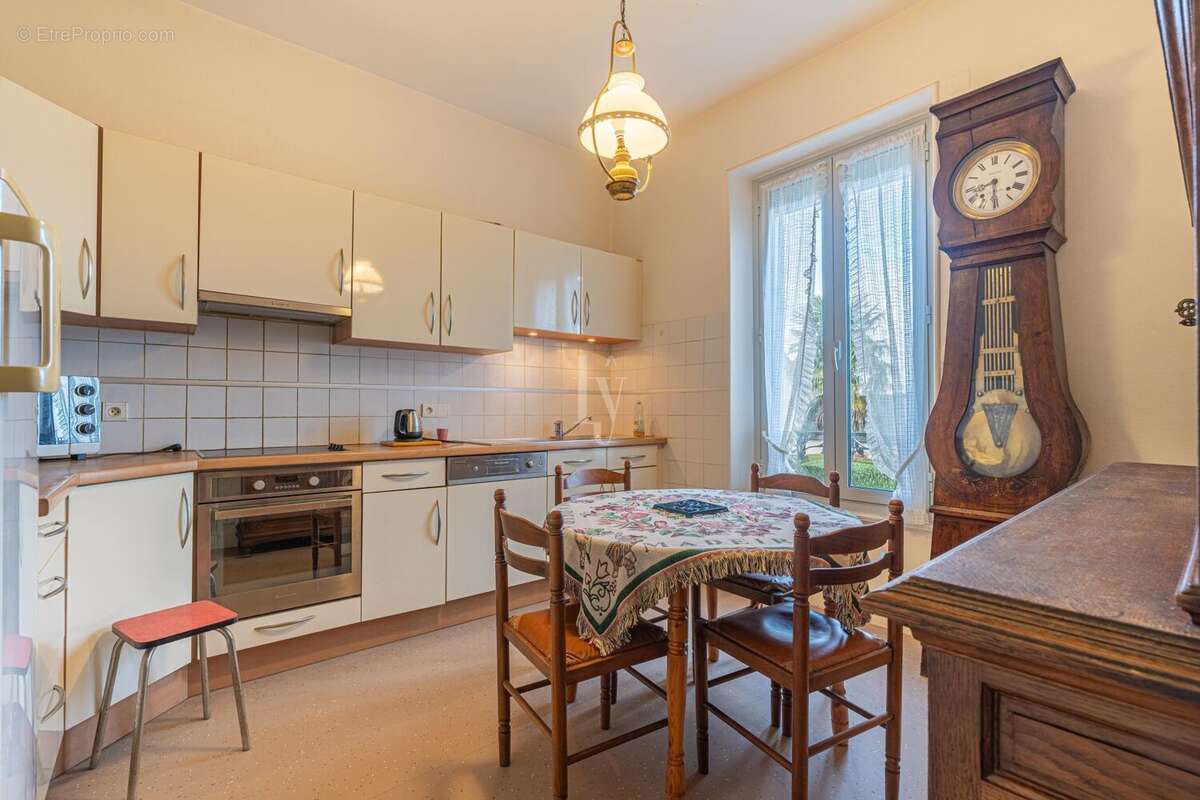 Maison à SAINT-GERMAIN-LES-BELLES