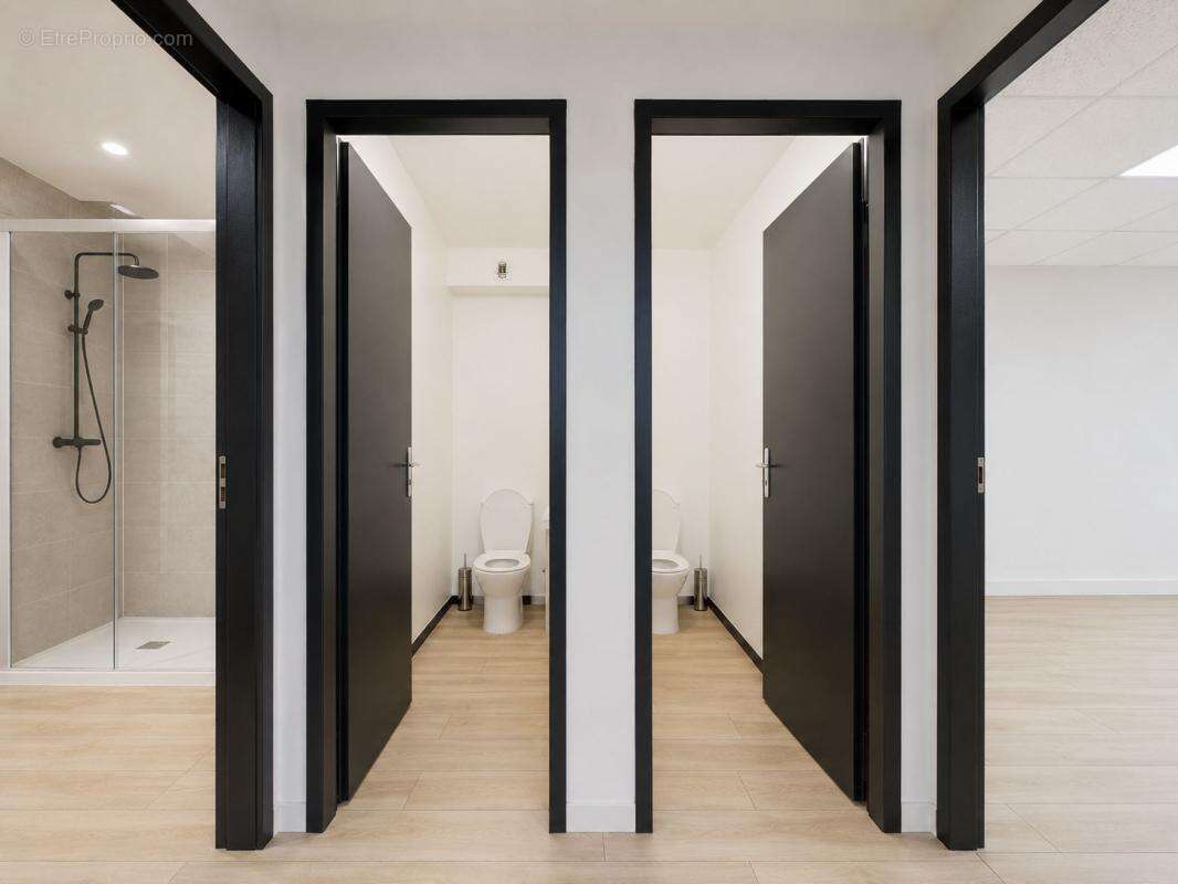 Appartement À Vendre Adresse rare, potentiel unique, quartier des Tanneurs - photo 11