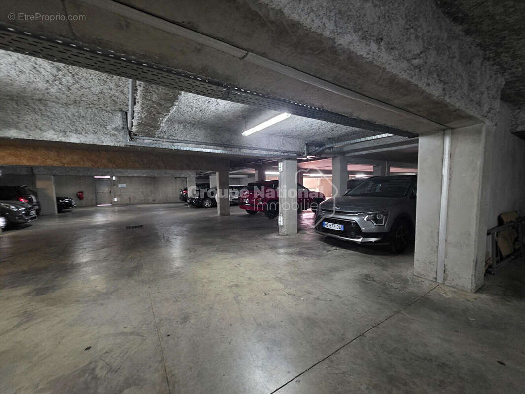 À VENDRE  Superbe T3 de 61 m² avec terrasse et 2 parkings à Miramas (13140) - photo 16
