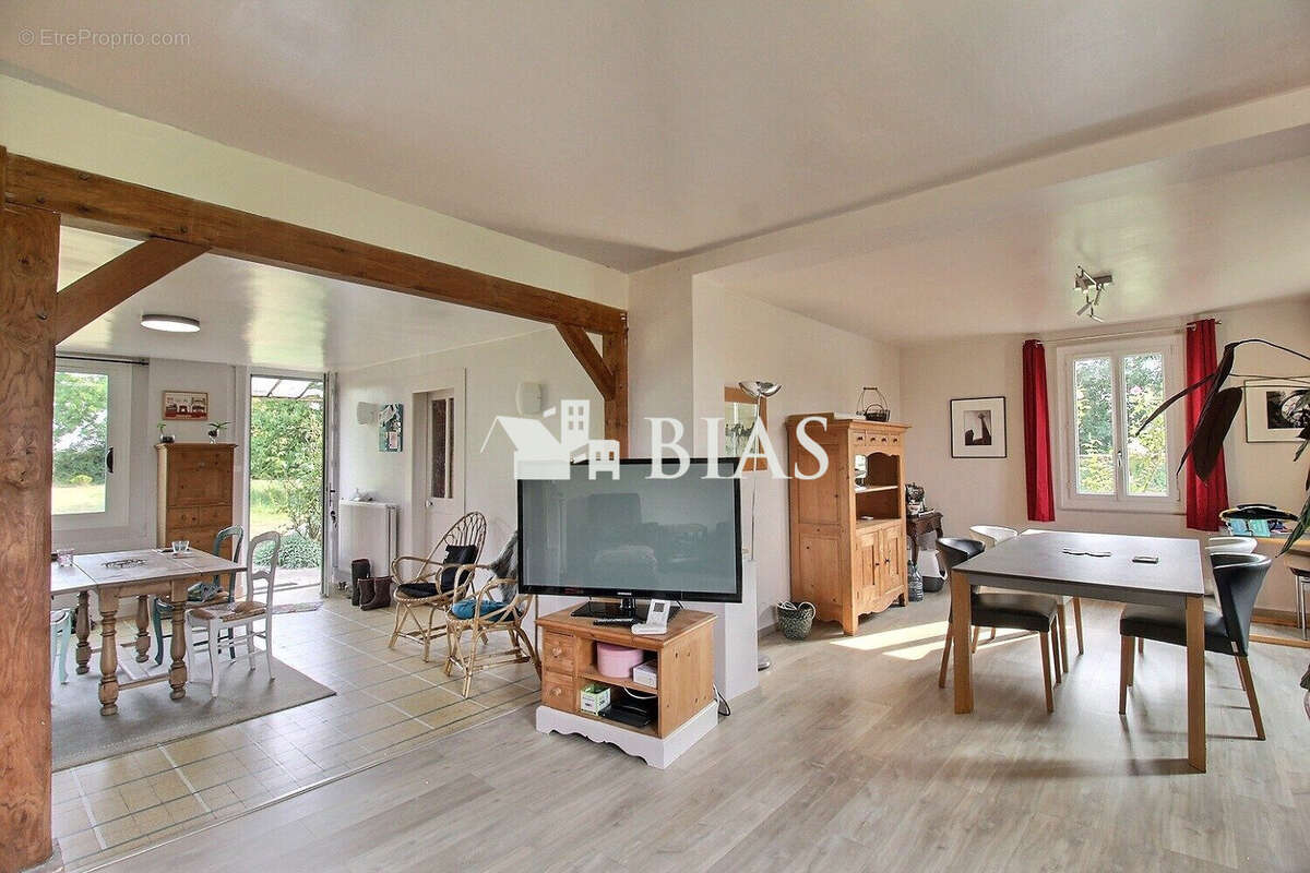 Maison à LE NOYER-EN-OUCHE