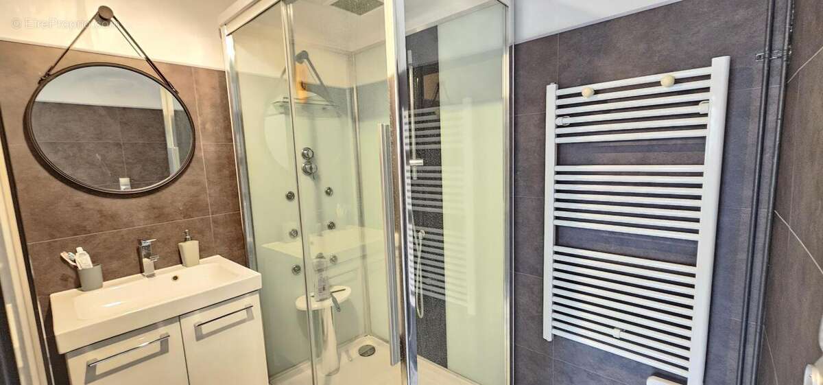 Appartement à SOUCIEU-EN-JARREST