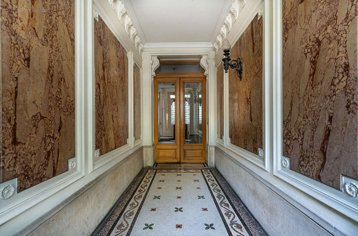 Appartement à PARIS-10E