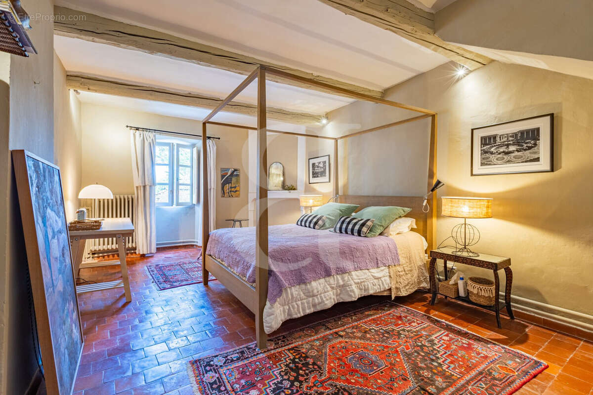 Maison à CABRIERES-D'AVIGNON